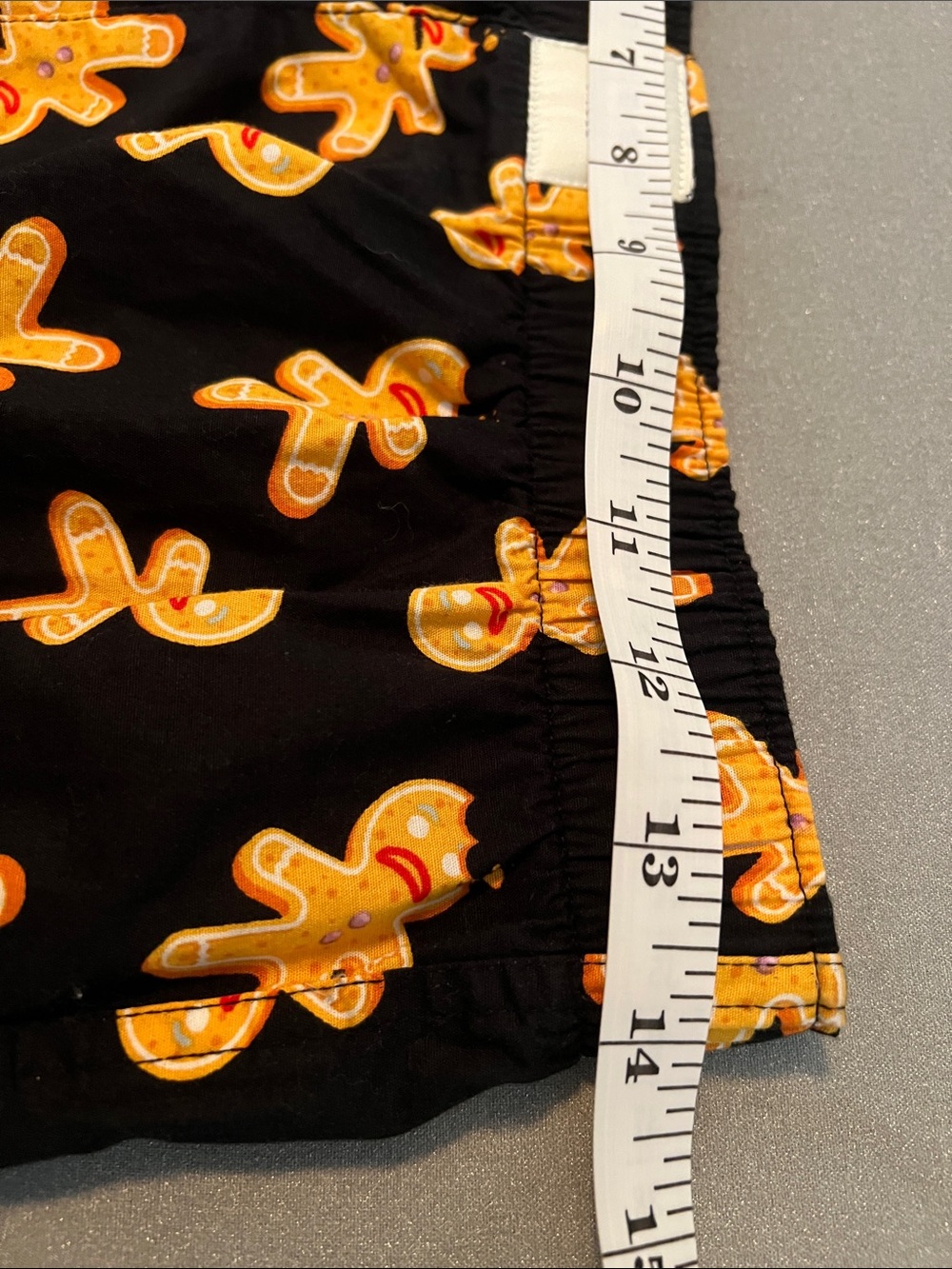 American Eagle Outfitters | Black Shorts with Gingerbread NWT Print Sz S (29-31) - Picture 15 of 16